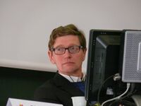 Dominique Seux en 2014, photographie Peter Potrowl.